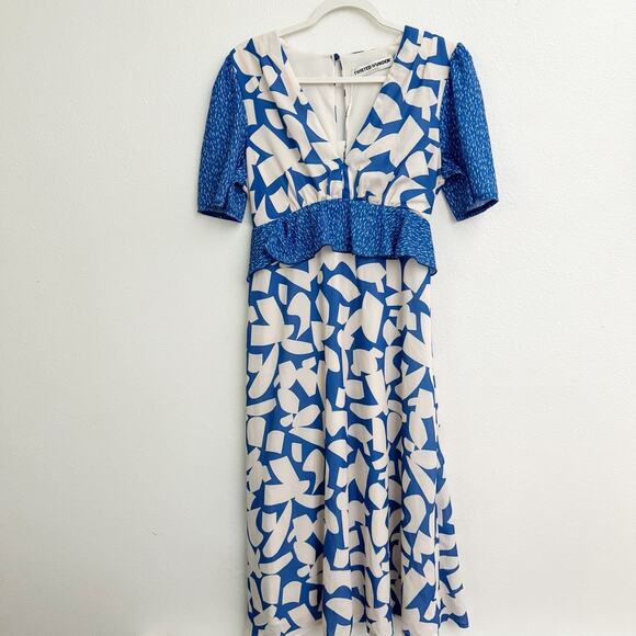 Twisted Wunder Midaxi Dress Blue White Abstract Floral NEW Size 8 - Picture 2 of 8